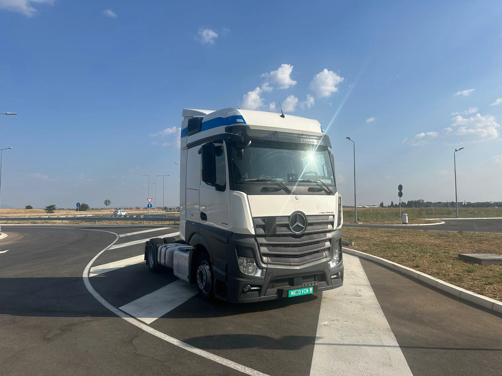 Image 1 - Mercedes Benz Actros 1845